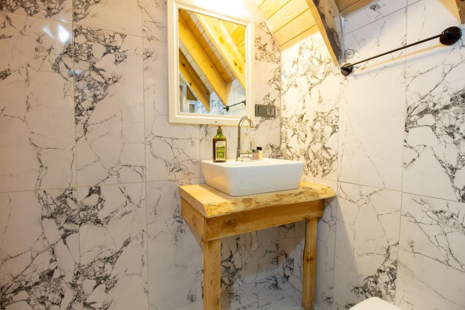Kidrak Otel Montenegro-1 ฟารัลยา ภายนอก รูปภาพ